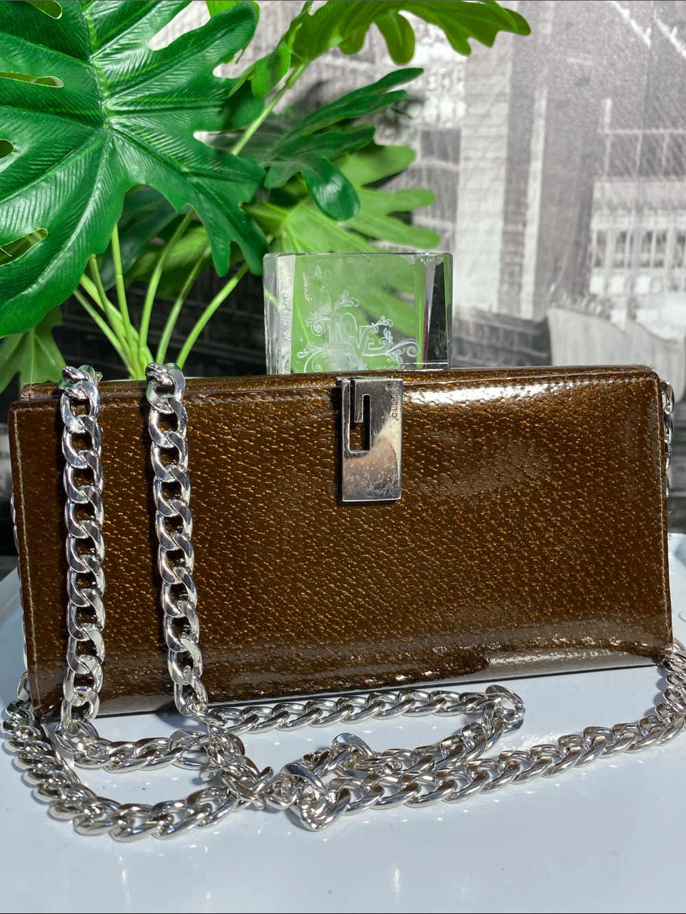 Authentic Gucci Rare Metallic Bronze Patent Leather Long Wallet - Picture 4 of 17